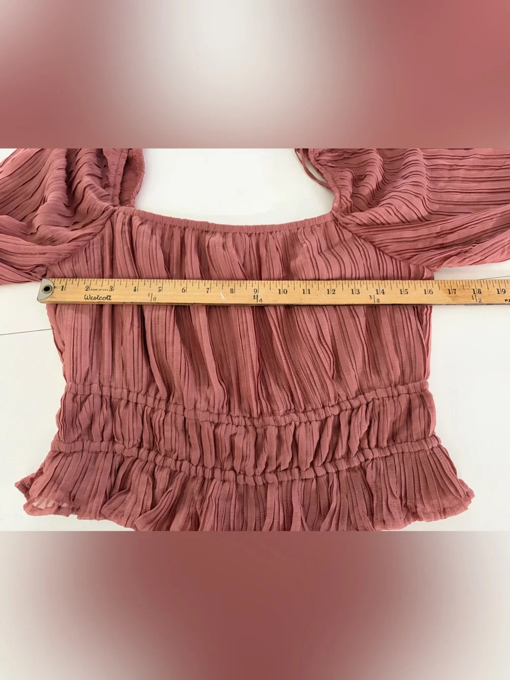 ASTR The Label Pink Pleated Smocked Balloon Sleeve Crop Peasant Top Size Medium